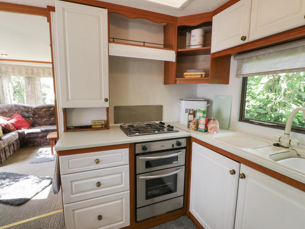Fron Dderw Caravan Holyhead Ngoại thất bức ảnh