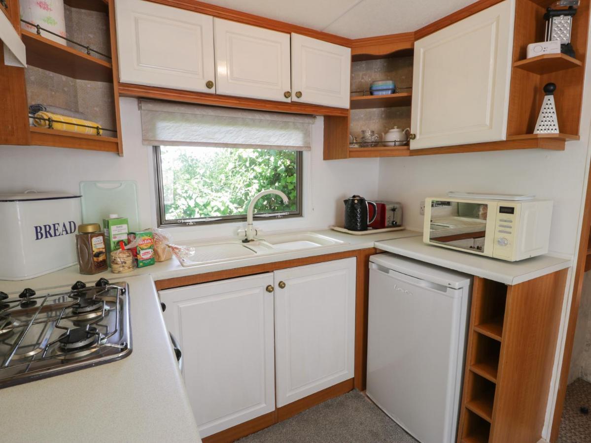 Fron Dderw Caravan Holyhead Ngoại thất bức ảnh