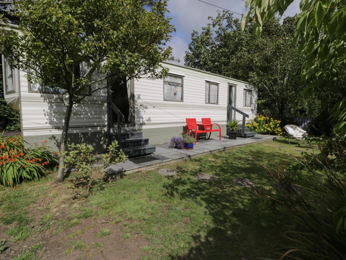 Fron Dderw Caravan Holyhead Ngoại thất bức ảnh